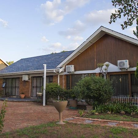 Kings Halt Hotel Bloemfontein Kültér fotó