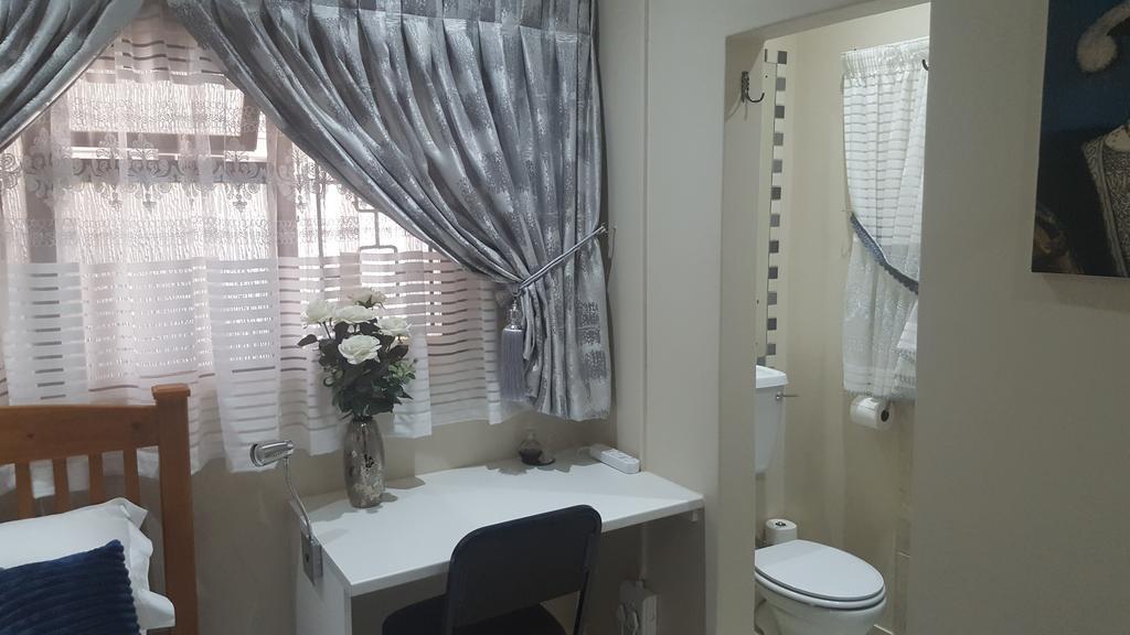 Kings Halt Hotel Bloemfontein Kültér fotó